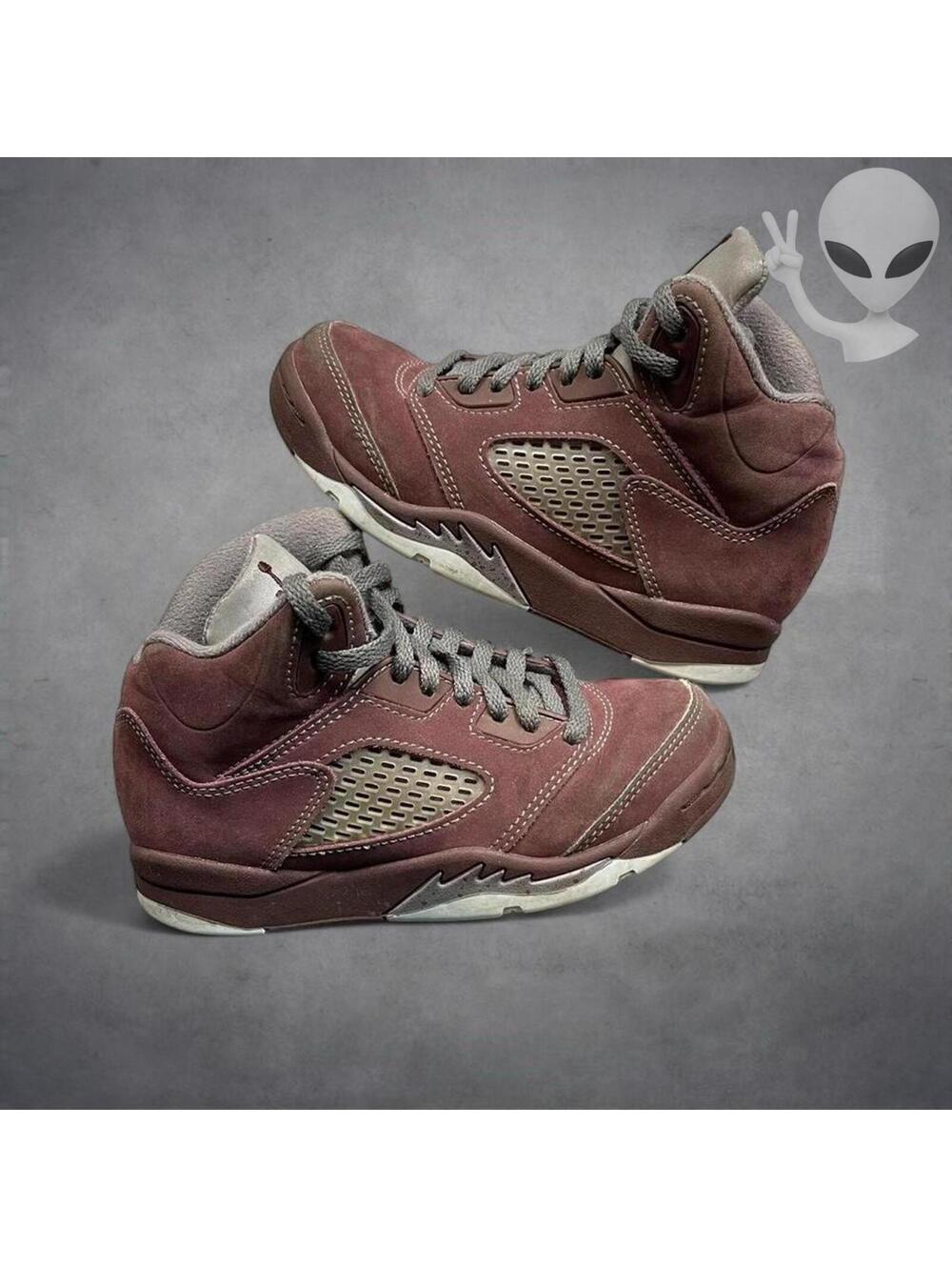 Jordan 5 Retro SE DZ5485-600 Boys Size 12C Burgundy Suede Sneaker Streetwear